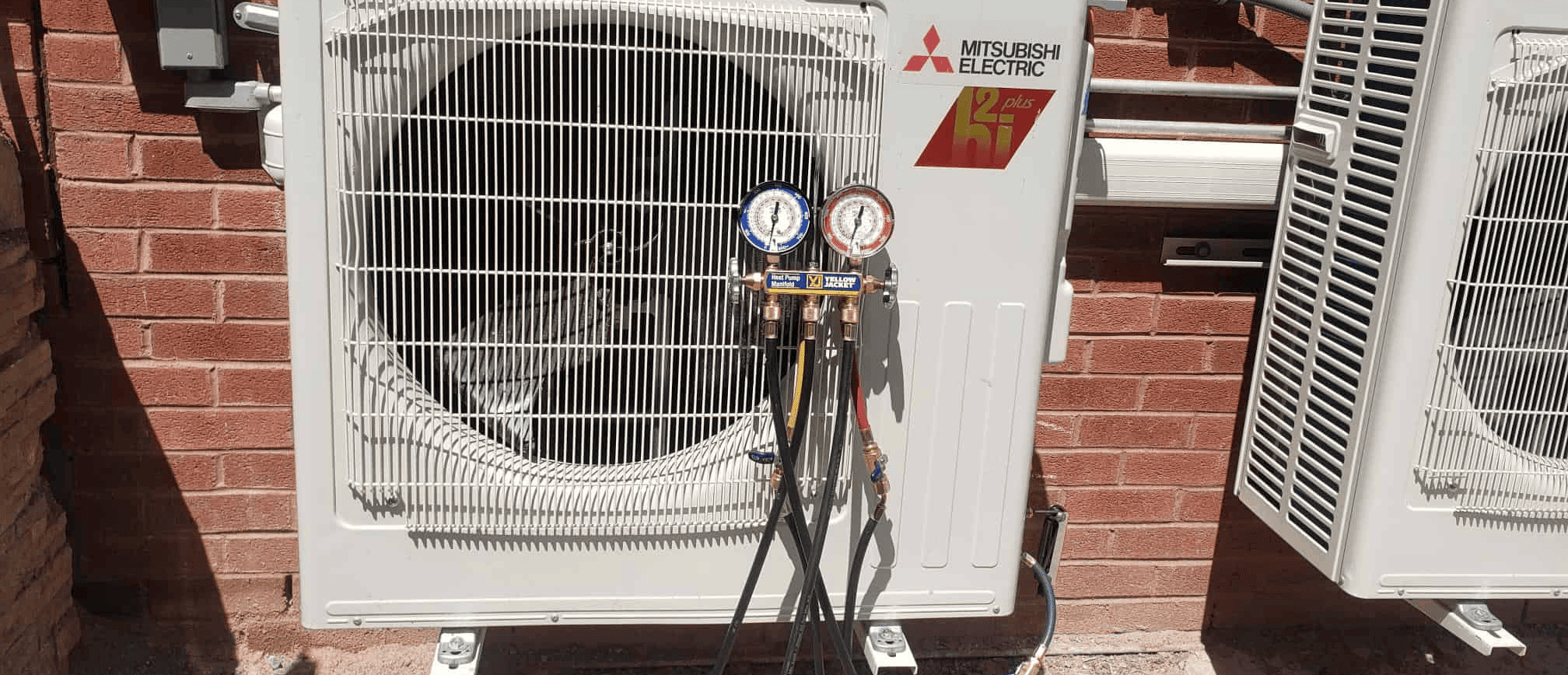 Mini Splits out door units Mini Splits out door units